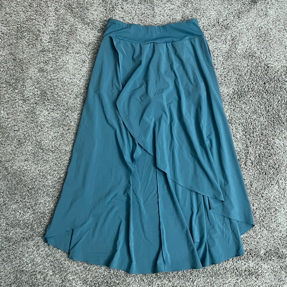 Turquoise Asymmetrical Hi-Low Athletic Skort